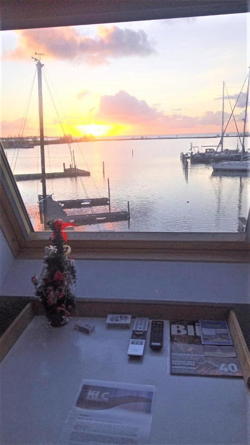 Kaap Hoorn Club Bed En Breakfast ภายนอก รูปภาพ